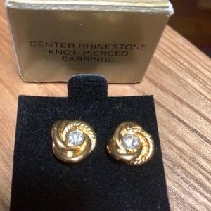 Avon Gold Knot Center Rhinestone Earringd